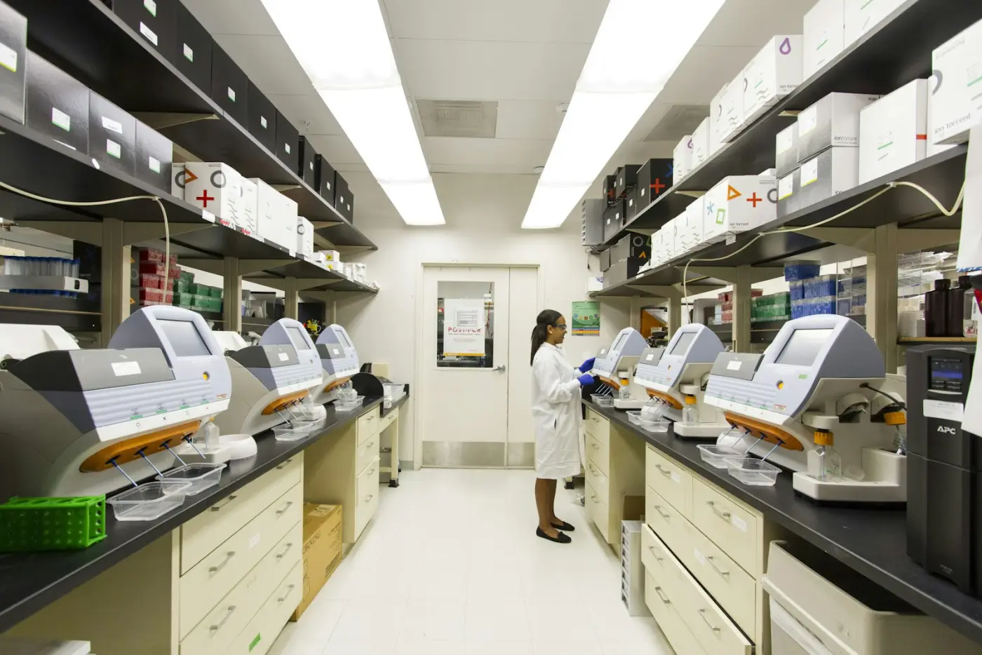 Stock photo of a clinical laboratory. Not Dr Mohamed Zameer P.K and not City Hospital.